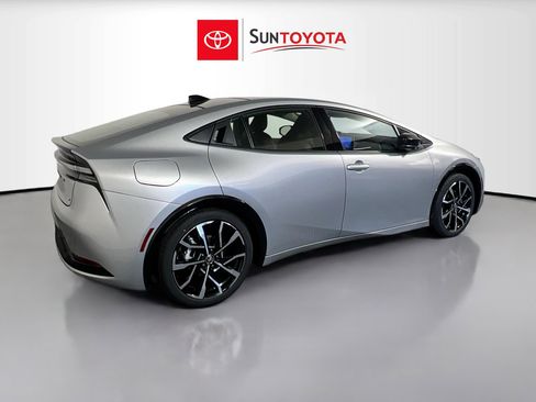 New 2026 Toyota Prius Plug-In Hybrid image 4