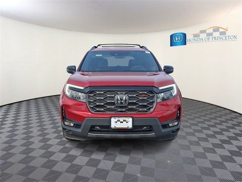 Certified 2023 Honda Passport TrailSport image 2