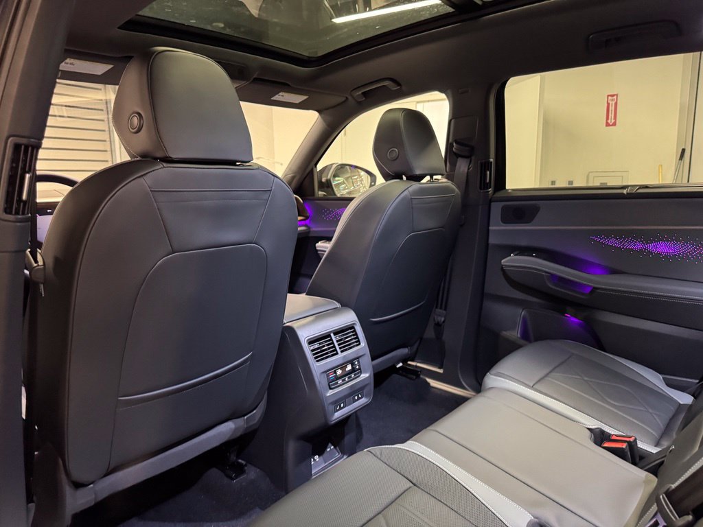 New 2027 Volkswagen Atlas SEL R-Line AWD/4WD image 20