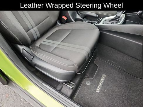 Used 2020 Hyundai Venue SEL w/ Convenience Package image 24