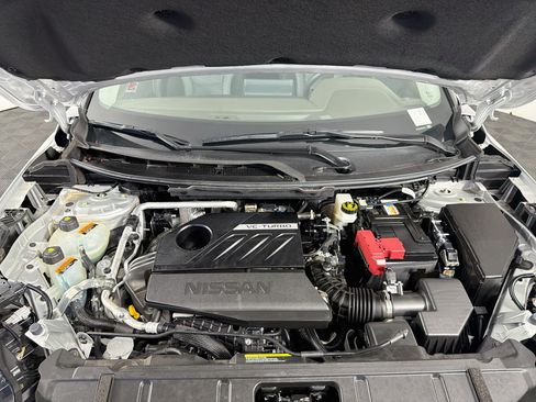 Used 2023 Nissan Rogue SV FWD image 33