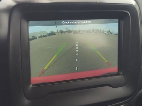 Used 2021 Jeep Renegade Sport FWD image 17