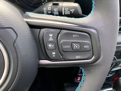 Used 2024 Jeep Wrangler Unlimited Rubicon 4xe AWD/4WD image 20