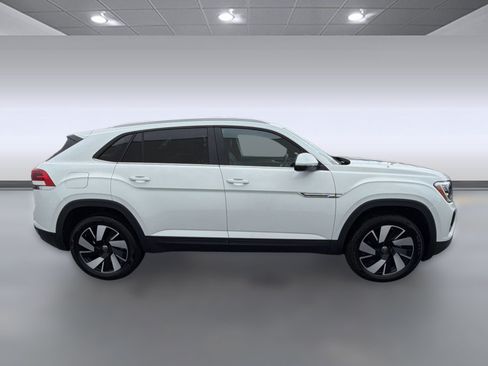 Used 2026 Volkswagen Atlas Cross Sport SE FWD image 8