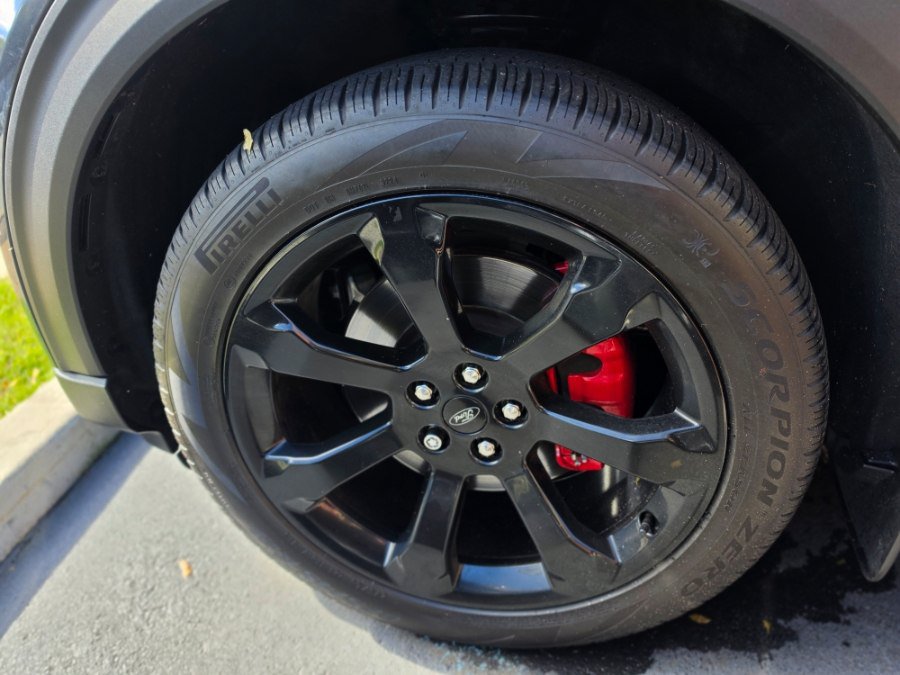 Used 2023 Ford Explorer ST AWD/4WD image 9