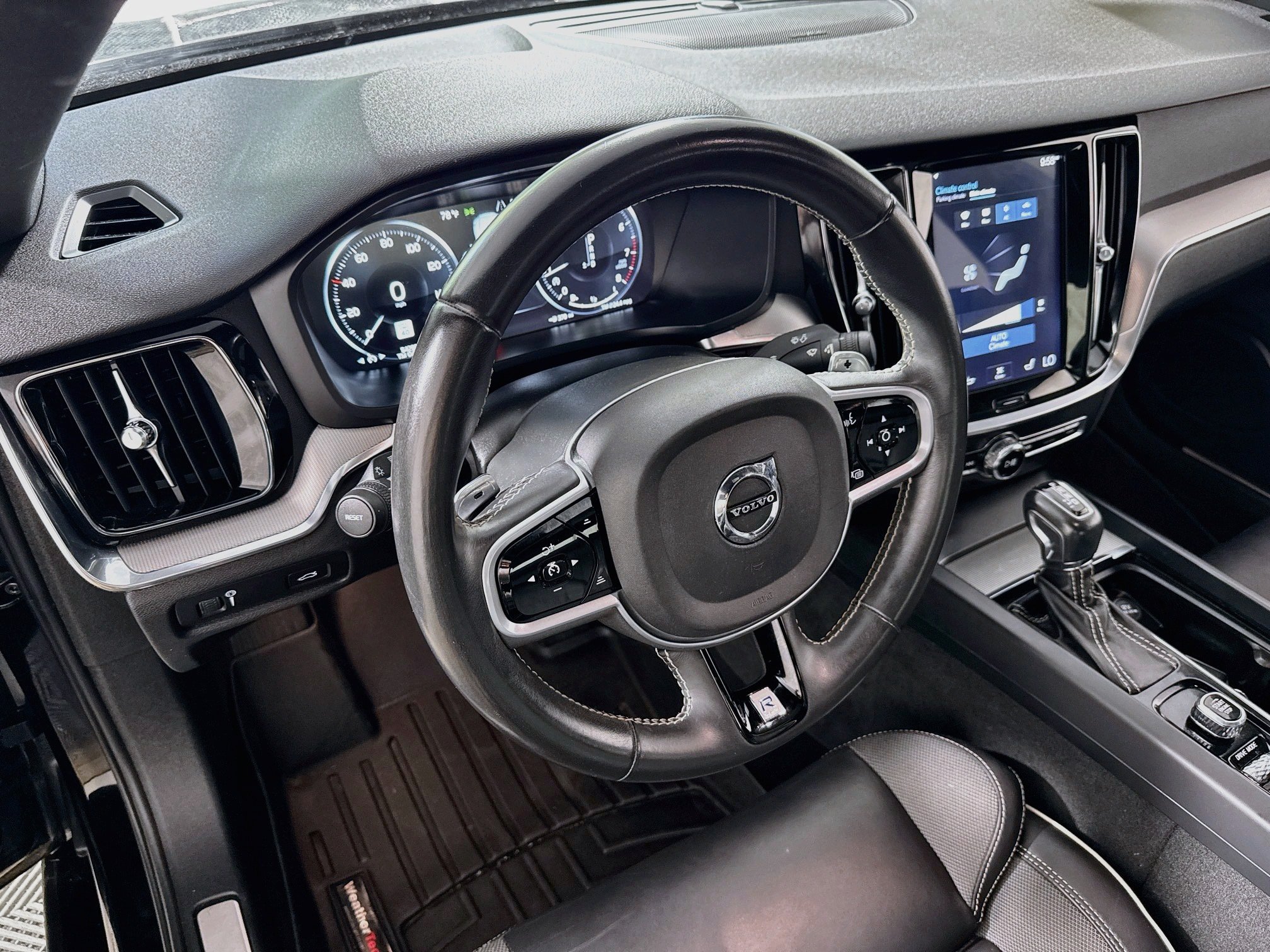 Used 2019 Volvo S60 T6 R-Design AWD/4WD image 24