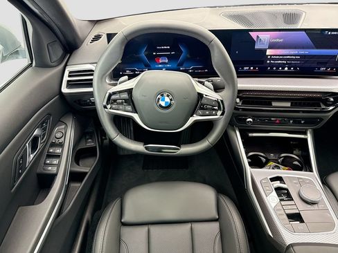 Used 2025 BMW 330i Sedan w/ Convenience Package RWD image 10