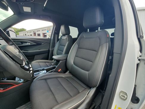 Used 2023 Chevrolet TrailBlazer RS w/ Sun and Liftgate Package AWD/4WD image 22
