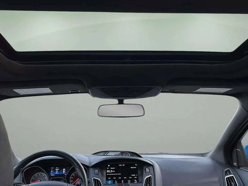 Used 2017 Ford Focus RS image 32