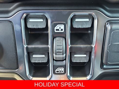 New 2025 Jeep Gladiator Willys image 27