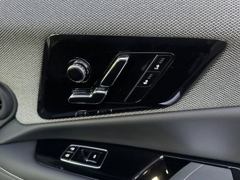 Certified 2025 Cadillac Optiq Luxury 1 image 22