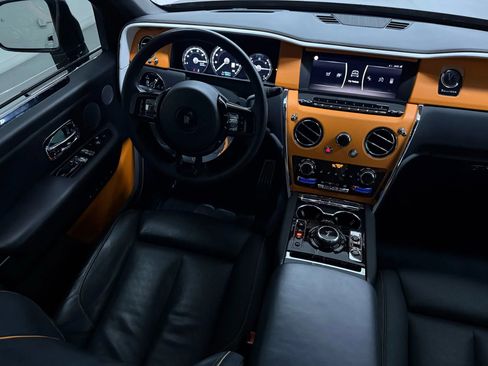 Used 2022 Rolls-Royce Cullinan image 42