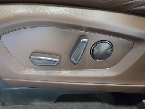 Used 2024 Ford Explorer King Ranch w/ Technology Package AWD/4WD image 23