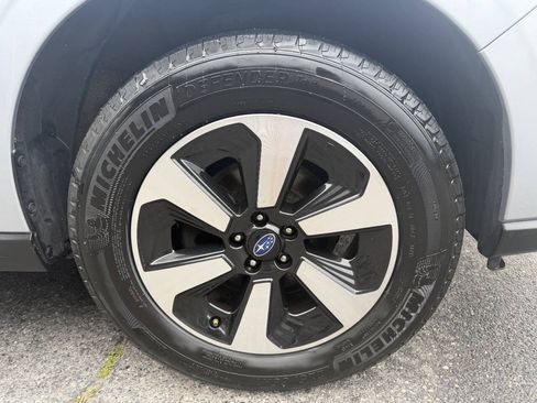 Used 2017 Subaru Forester 2.5i w/ Alloy Wheel Package AWD/4WD image 14