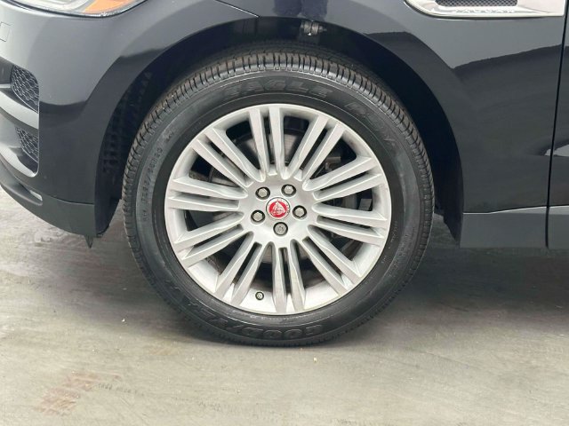 Used 2019 Jaguar F-PACE Portfolio AWD/4WD image 23