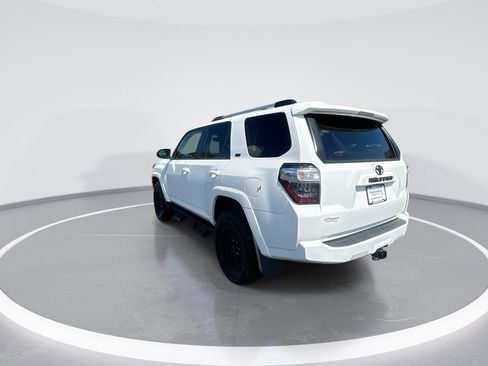 Used 2023 Toyota 4Runner SR5 AWD/4WD image 5
