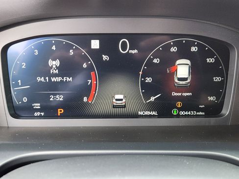 Certified 2025 Acura ADX AWD image 10