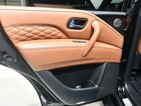 Used 2024 INFINITI QX80 Sensory w/ Cargo Package image 20