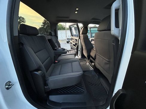 Used 2019 Chevrolet Silverado 2500 LT AWD/4WD image 24