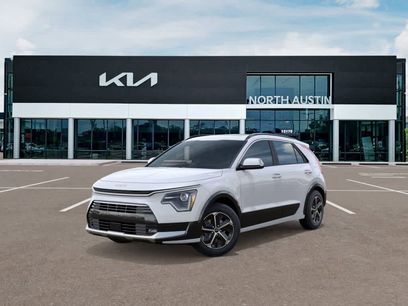 New 2025 Kia Niro SX