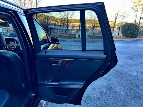 Used 2015 Mercedes-Benz GLK 350 4MATIC image 37