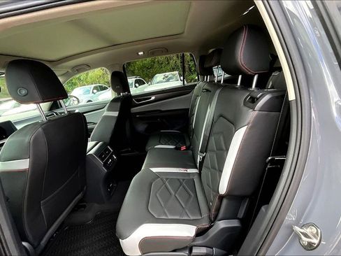 New 2026 Volkswagen Atlas Peak Edition AWD/4WD image 17