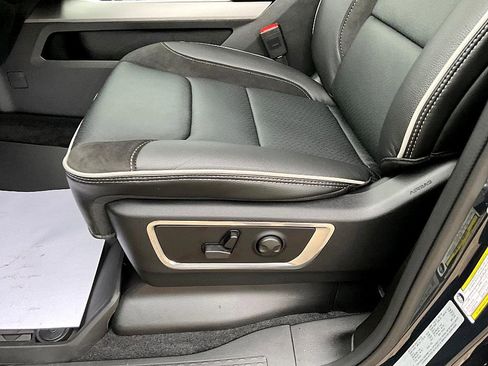 New 2026 RAM 1500 Laramie w/ Night Edition image 17