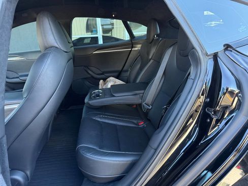 Used 2023 Tesla Model S Plaid image 16
