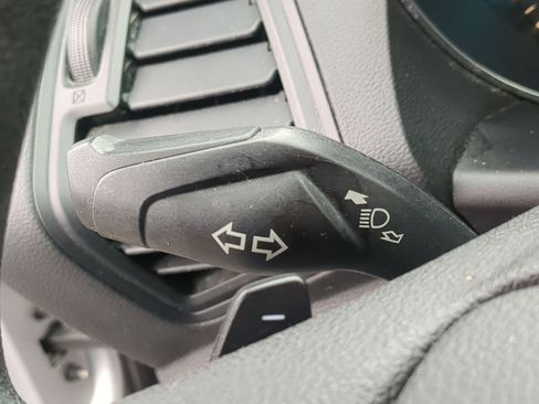 Used 2017 Ford Escape SE w/ Equipment Group 201A image 30