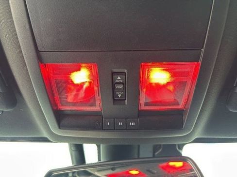 Used 2018 Dodge Challenger GT image 21