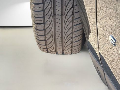 Used 2020 Chevrolet Equinox LS w/ LS Convenience Package image 39