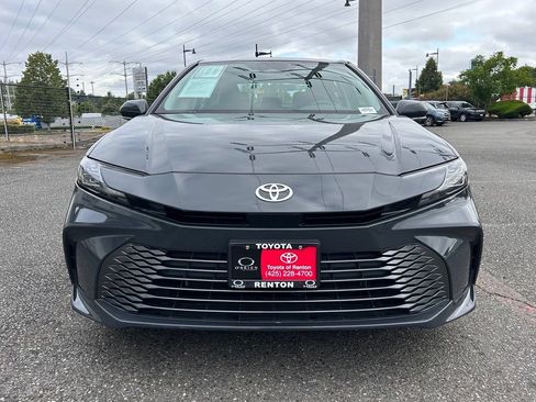 Certified 2025 Toyota Camry XLE FWD image 2