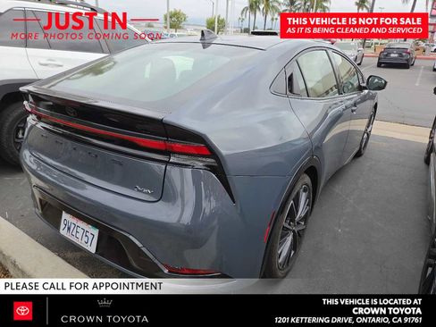 Used 2026 Toyota Prius XLE FWD image 2