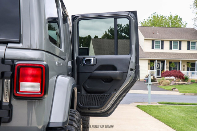 Used 2022 Jeep Wrangler Unlimited Sahara w/ Cold Weather Group AWD/4WD image 60