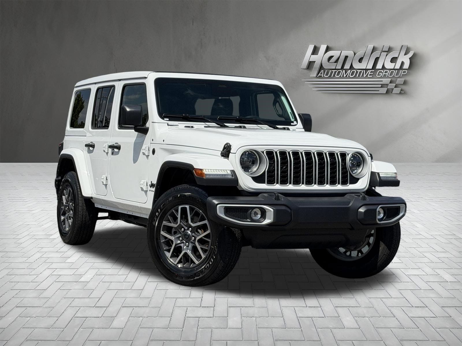 Used 2026 Jeep Wrangler Unlimited Sahara AWD/4WD image 2