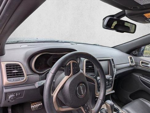 Used 2016 Jeep Grand Cherokee Limited w/ Luxury Group II image 10
