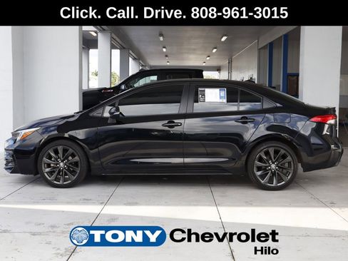 Used 2023 Toyota Corolla SE FWD image 2
