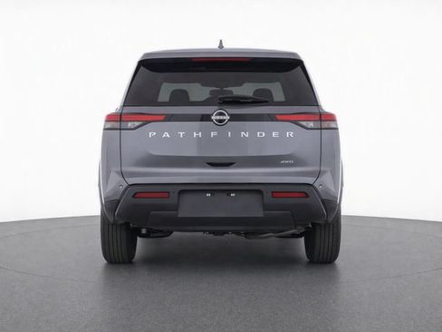 Used 2024 Nissan Pathfinder S AWD/4WD image 6