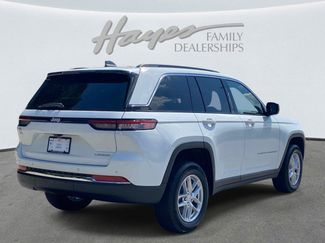 Used 2025 Jeep Grand Cherokee Laredo X w/ Luxury Tech Group I RWD video 3