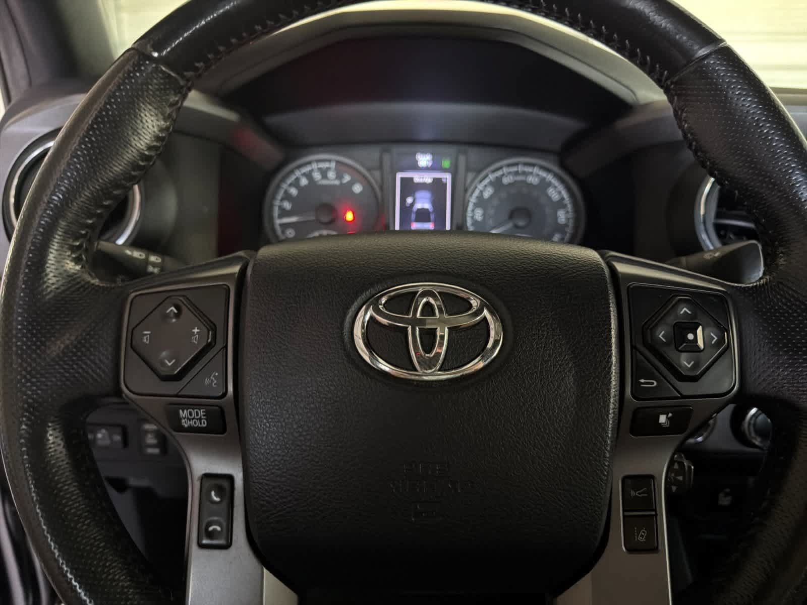 Used 2019 Toyota Tacoma TRD Off-Road AWD/4WD image 24