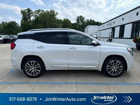 Used 2023 GMC Terrain Denali w/ Denali Premium Package AWD/4WD image 6