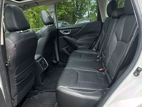Used 2021 Subaru Forester Limited AWD/4WD image 16