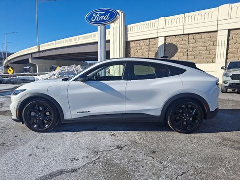 Used 2024 Ford Mustang Mach-E Select w/ Comfort Package Lite image 7