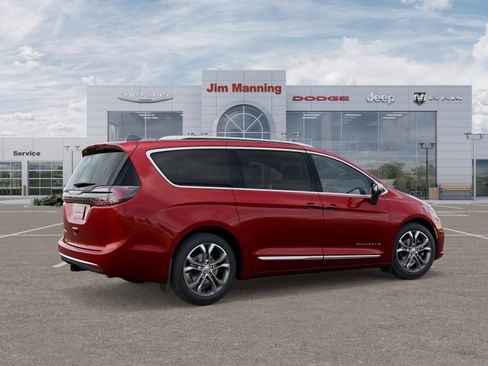 New 2026 Chrysler Pacifica Pinnacle w/ Trailer Tow Group image 4