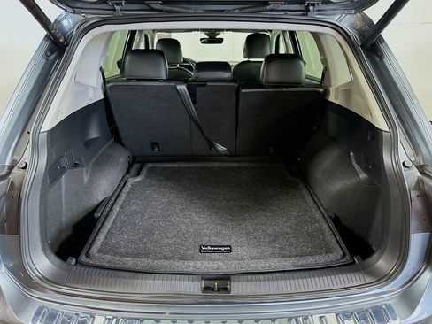 Used 2024 Volkswagen Tiguan Wolfsburg Edition w/ MDO Package, Two-Row AWD/4WD image 23