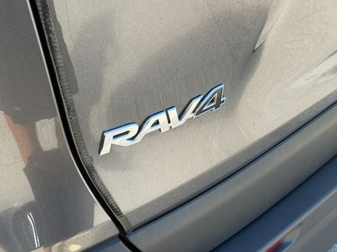 Used 2025 Toyota RAV4 LE FWD image 17
