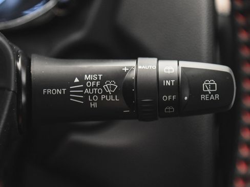 Used 2025 Mitsubishi Outlander Sport LE image 24