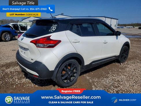 Used 2020 Nissan Kicks SR w/ SR Premium Package FWD image 4