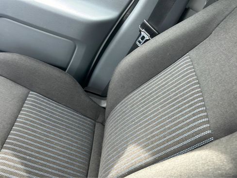 Used 2016 Ford Transit 250 130 Low Roof image 24