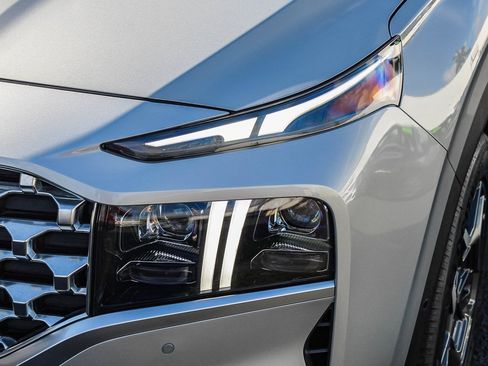 Certified 2023 Hyundai Santa Fe Limited image 4